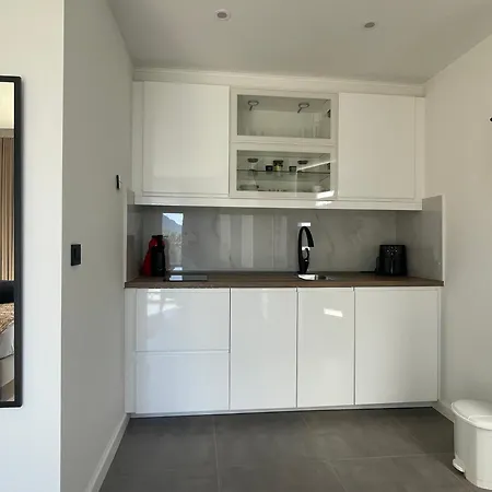 Apartament Omorfi Katouna